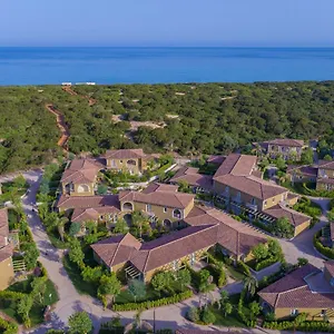 4* Resort Is Serenas Village